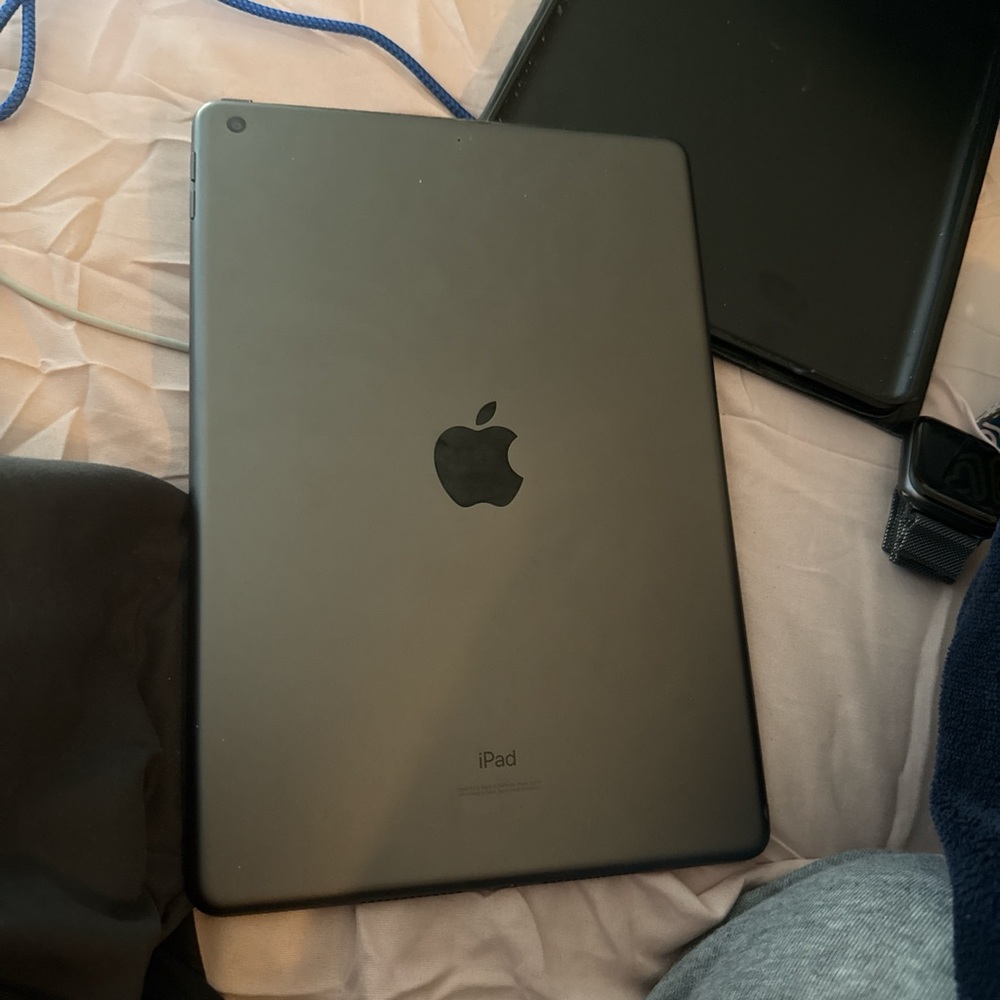 Apple Black iPad with Sleek Design and High-Quality Camera